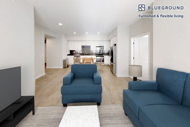 6301 Shellmound St Unidad SI FL3-ID12825A