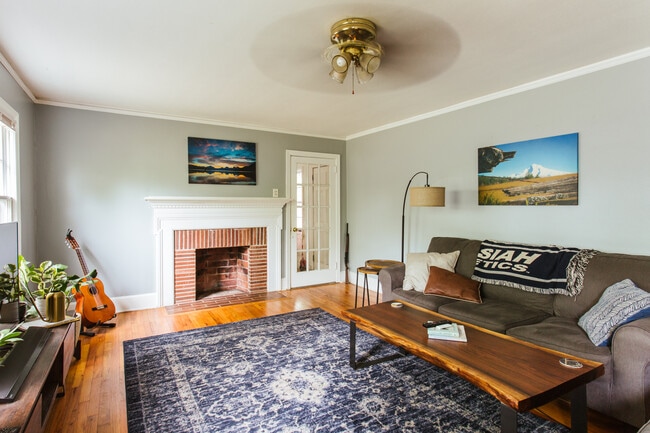 Photo - 365 Holman Ave