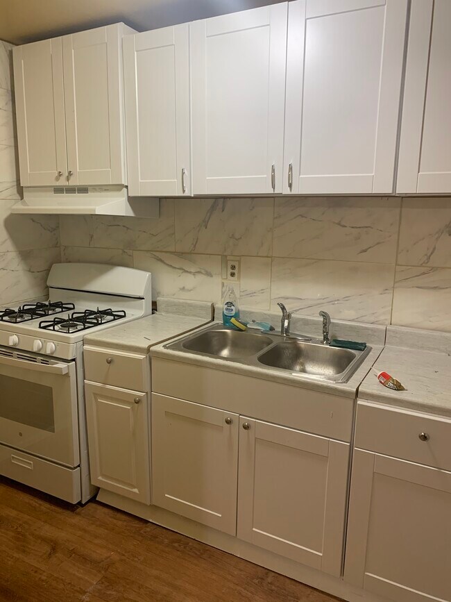 Photo - 2626 Lauretta Ave