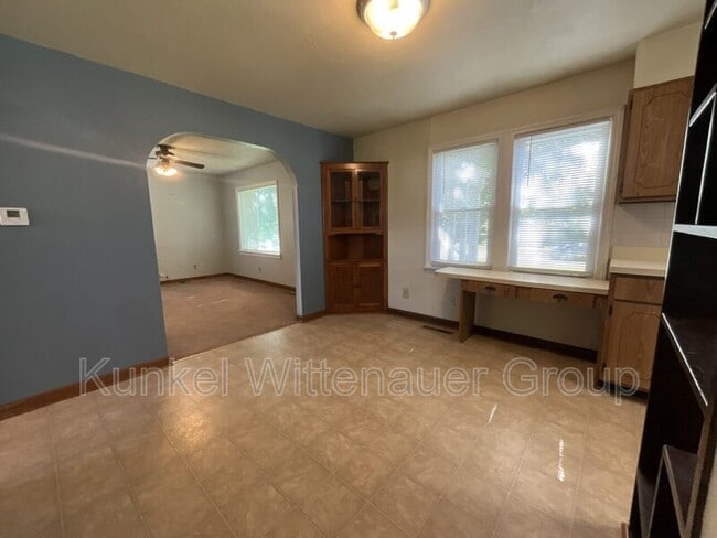 Photo - 1006 Scott Troy Rd