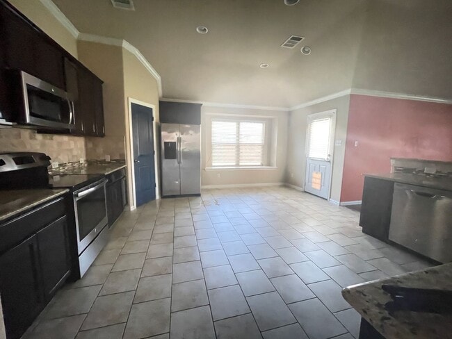 Photo - 6401 Alabaster Dr