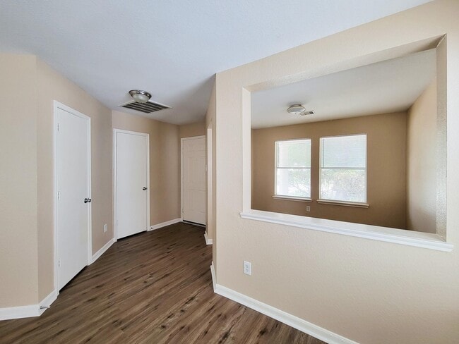 8106 Arrington Forest Ln