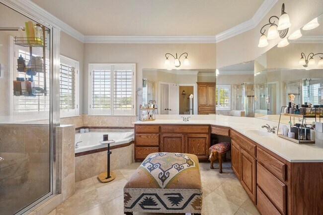 20503 Houston Cove