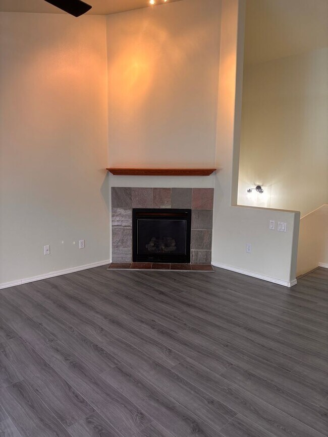 Photo - Fantastic 2 Bedroom Townhome!