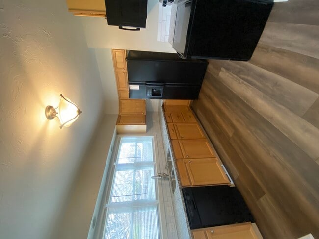 Photo - 1212-16th 1/2 16th 1/2 St