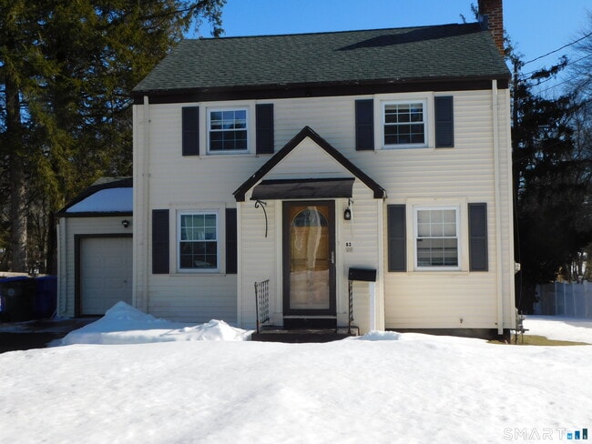 Building Photo - 83 Forest St