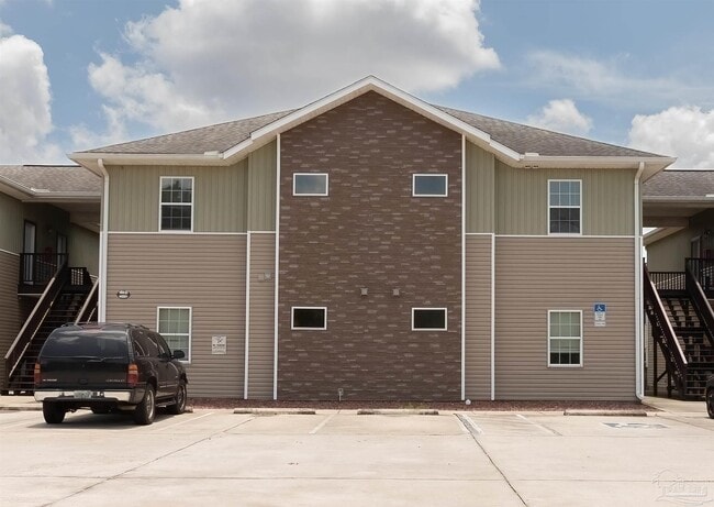 Building Photo - 7071 Lake Joanne Dr
