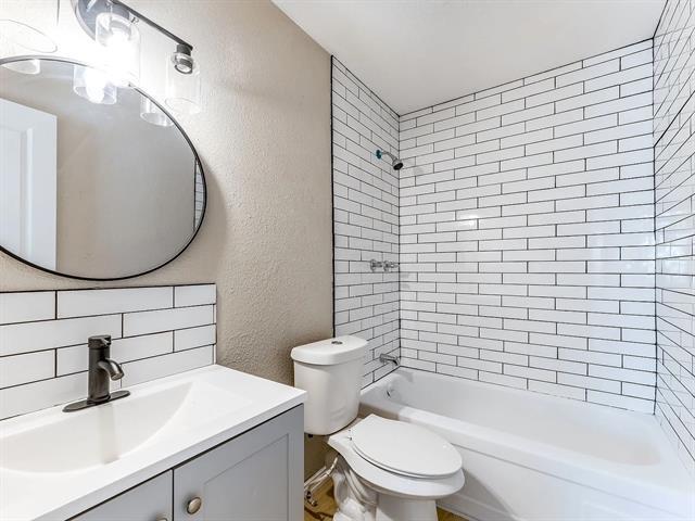 Photo - 1735 R Avenue