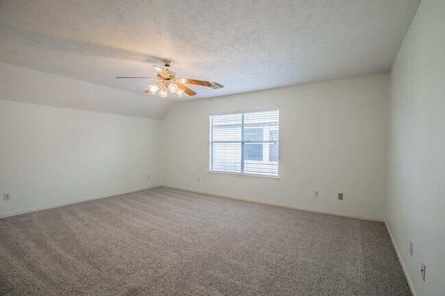 Photo - 4823 Zachary Ln