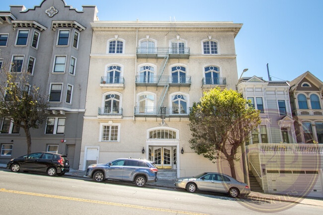 Building Photo - Pacific Heights - 1 BR, 1 BA Condo 650 Sq. Ft. - 3D Virtual Tour, Storage Unit #300
