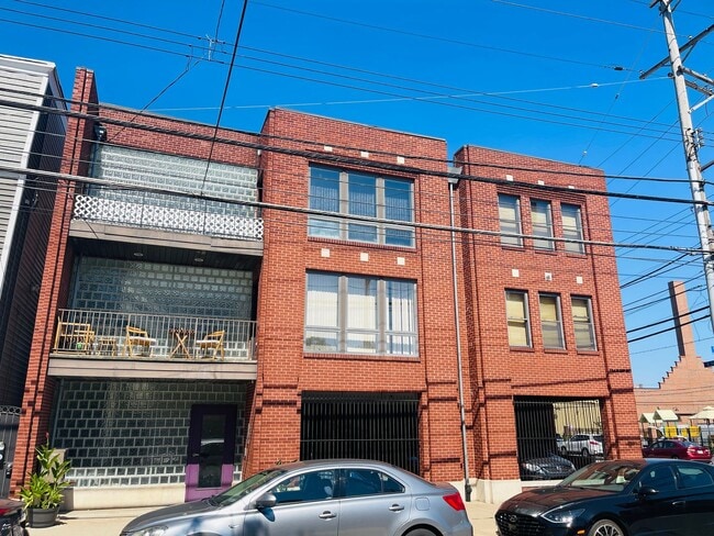 Building Photo - 104 S 24th St Unit 4 Rental