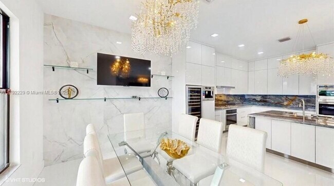 Photo - 8350 Royal County Down Rd