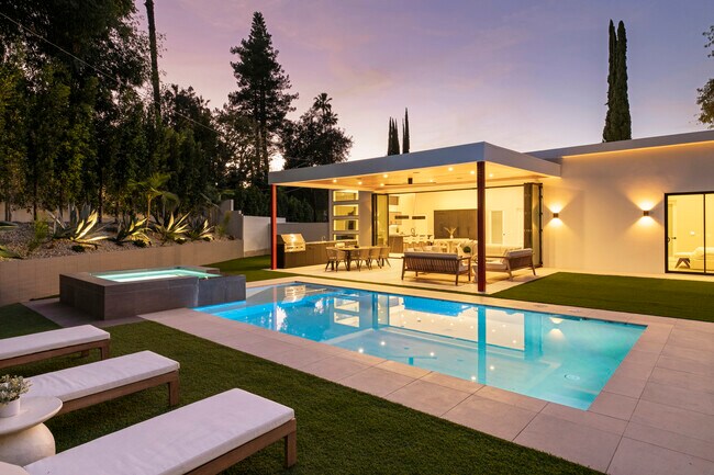 Photo - 22020 Alizondo Dr