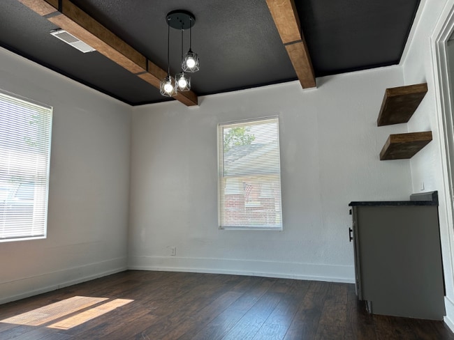 Photo - 1320 N 4th Ave