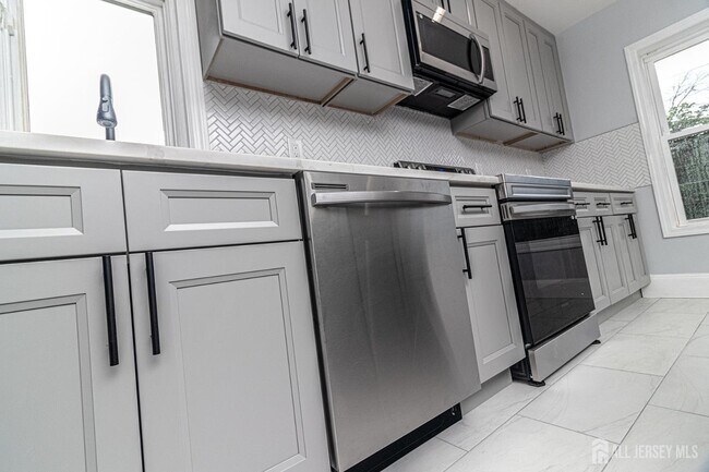 Photo - 10 Codington Pl Unit #2