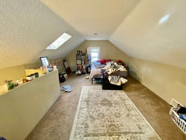 Remodeled Home near U of M! Must See 5BD/2BA Property! - Remodeled Home near U of M! Must See 5BD/2BA Property!