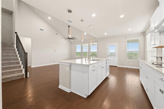 Photo - 17708 Zinfandel Dr