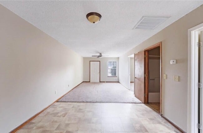 Photo - 124 Evergreen Trail SE Unit 4