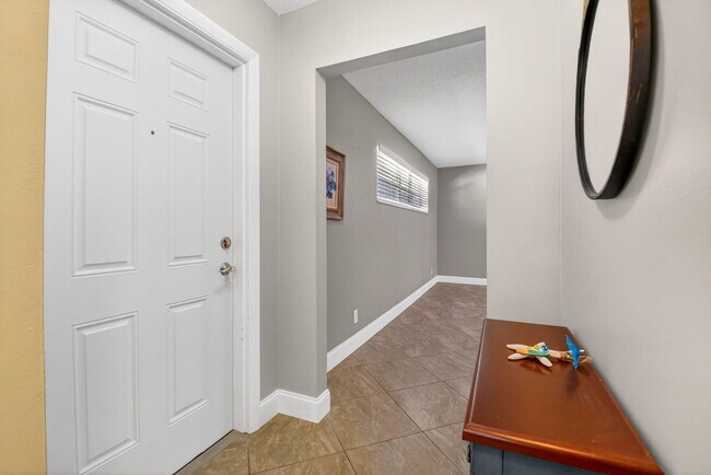 Photo - 18 Colonial Club Dr Unit 203