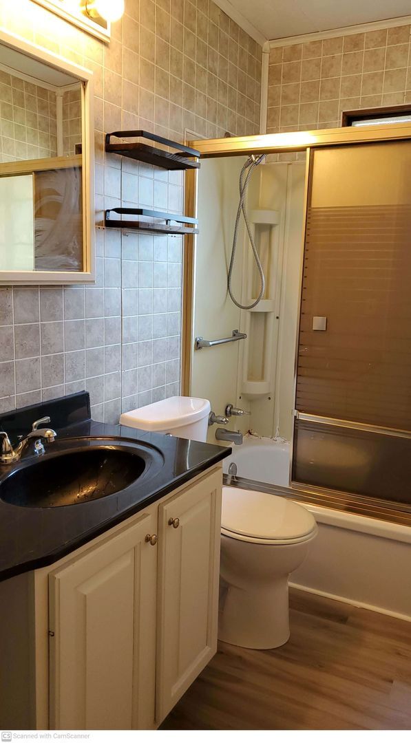 Photo - Cute home in Miamisburg center with AC! Has garage with opener- perfect for winter!