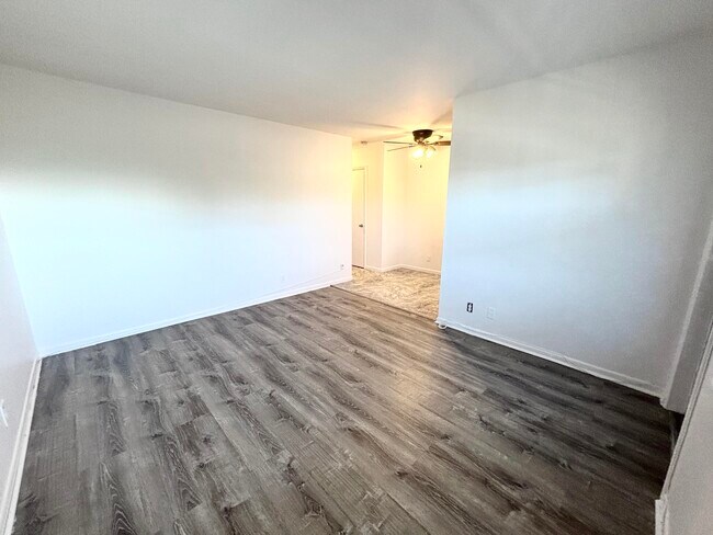 Photo - 201 S J St Unit 11