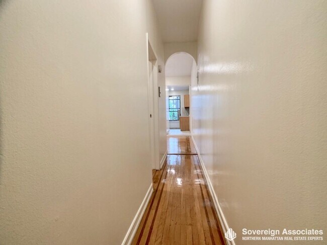 Photo - 3133 Broadway Unidad 16