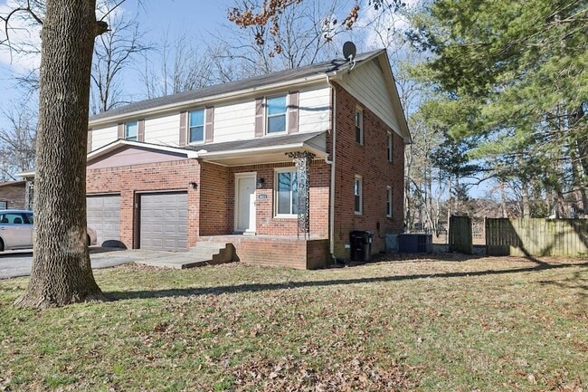1421 Huntington Dr
