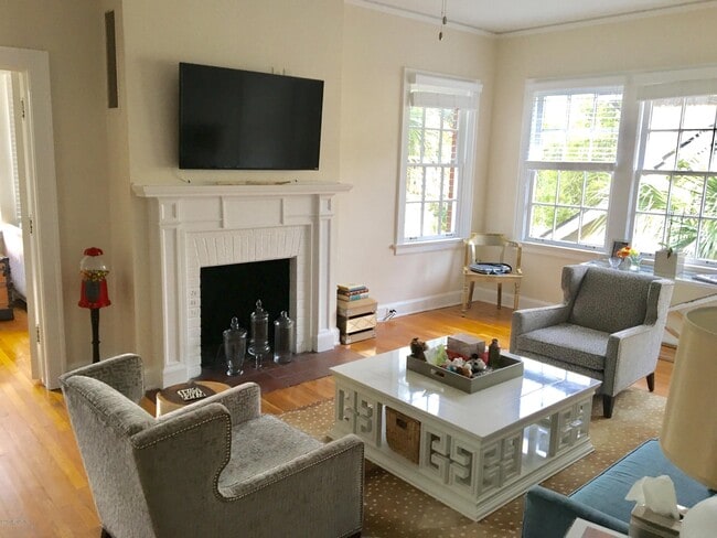 Photo - 1705 Mallory St