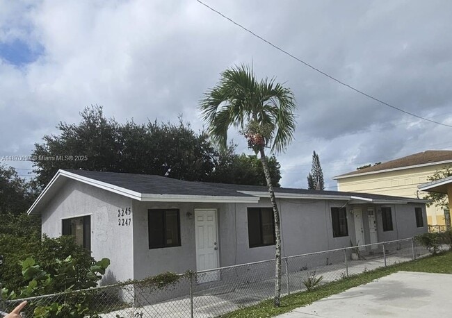 Building Photo - 2245 Freedom St Unit 2 Rental