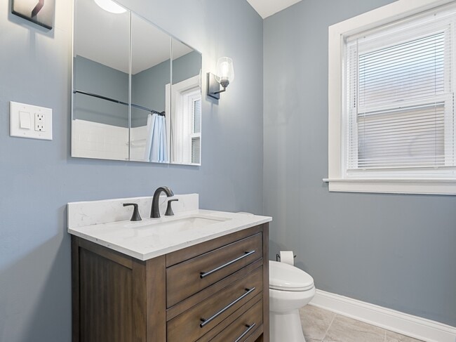 Photo - 7649 S Yates Blvd Unidad 3