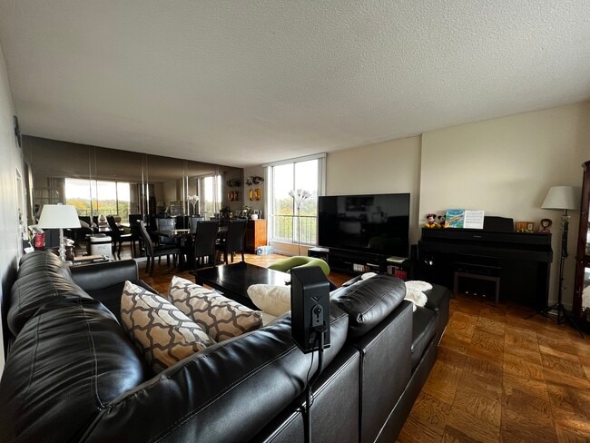 Photo - 77 Pond Ave Unit #902