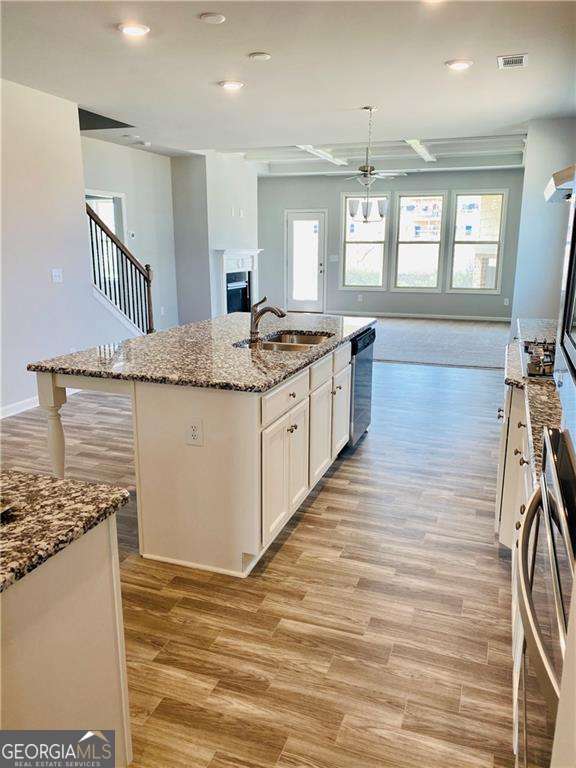 Photo - 3070 Andover Trl