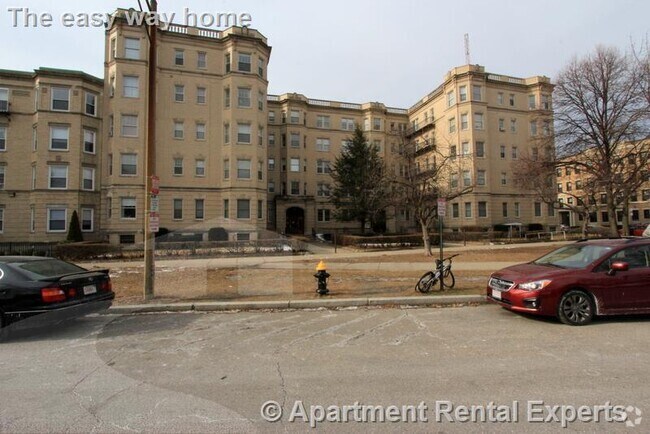 Building Photo - 31 Park Dr Unit #4 Rental