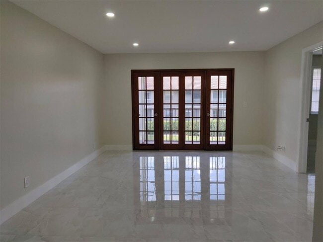 Photo - 8830 Royal Palm Blvd Unit 202