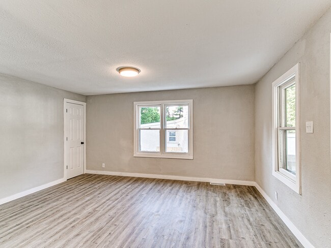 Photo - 204 State Ave