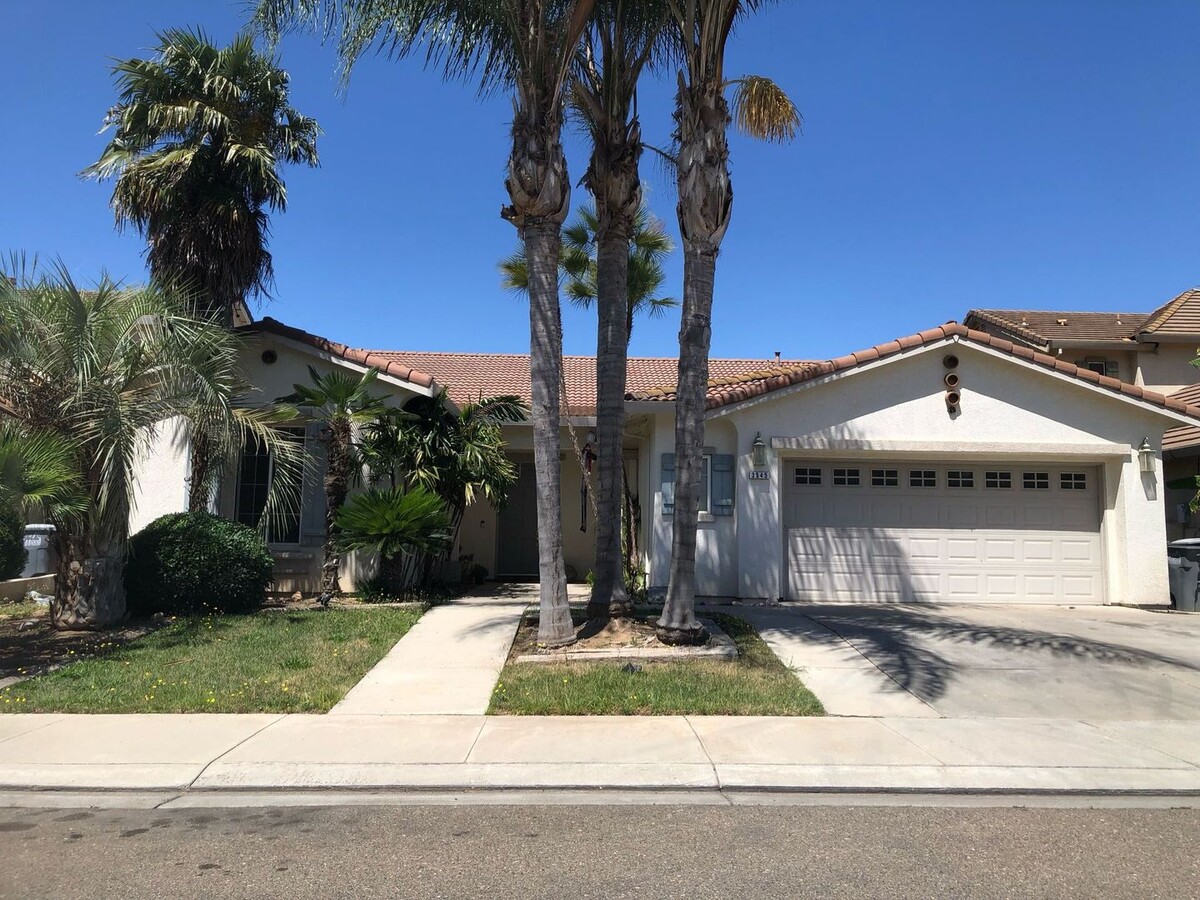 Beautiful North Merced Home in a Prime Location - Beautiful North Merced Home in a Prime Location