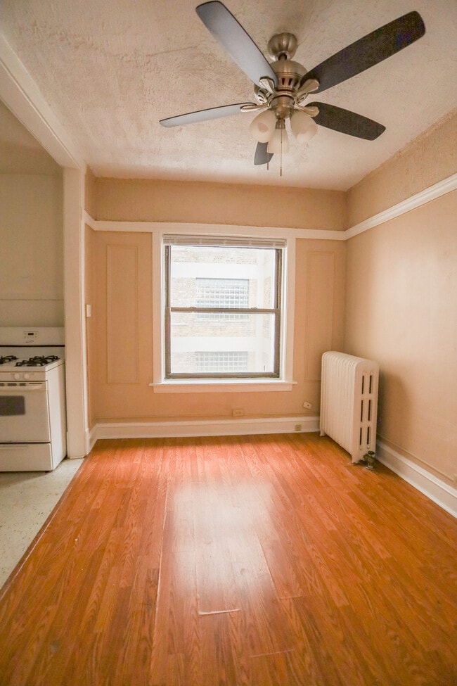 Photo - 5026 N Kenmore Ave Unit #6