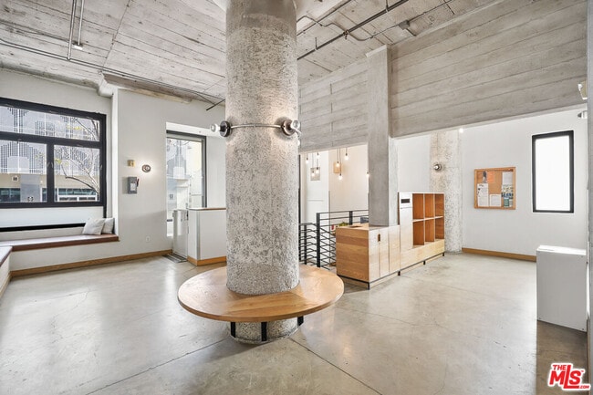 Photo - 1100 S Grand Ave Unit A205