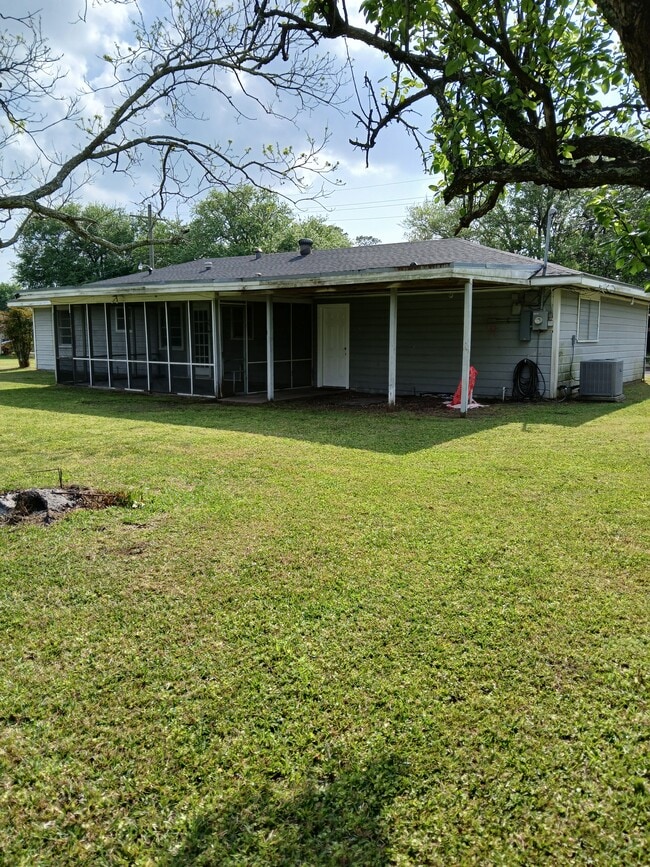 Photo - 2731 Gaylynn Dr