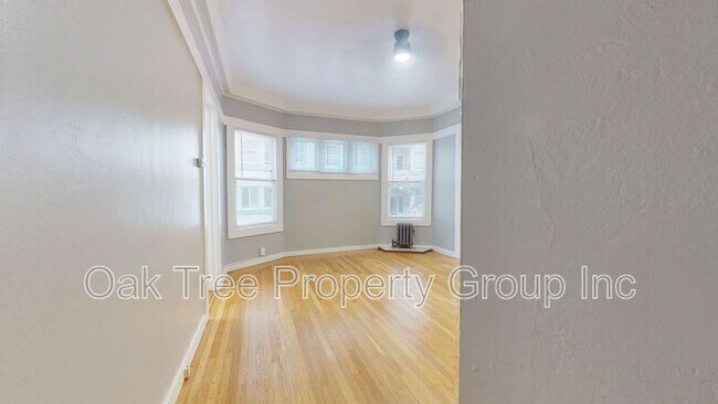 Building Photo - 1502 Alice St