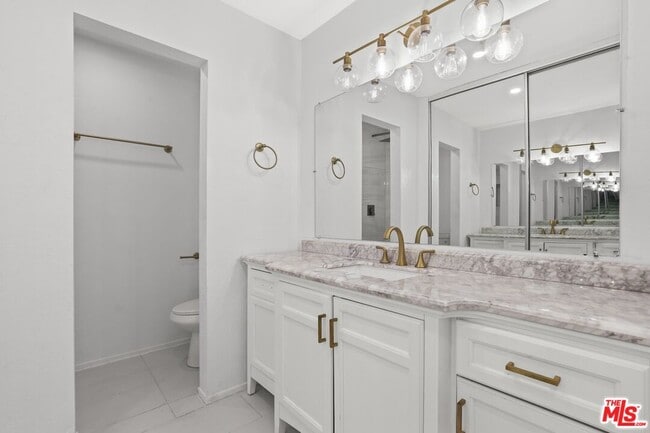 Photo - 4900 Overland Ave Unidad 178