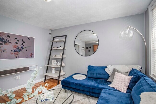 Photo - 132 Emerson St Unit 13
