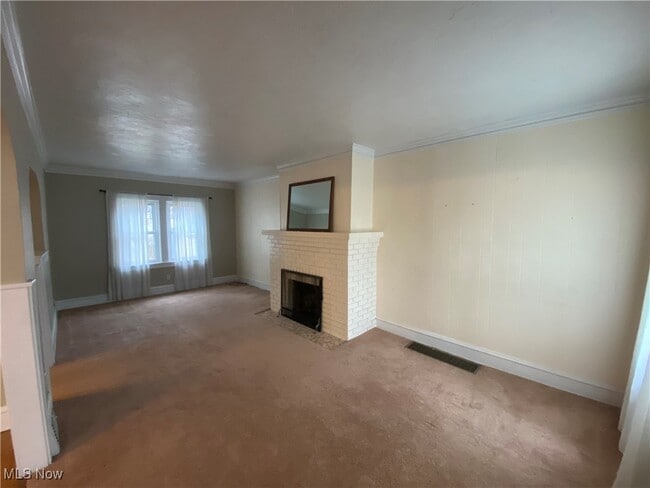 Photo - 3573 Silsby Rd