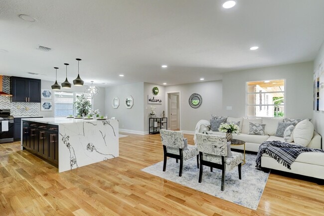 Photo - 11221 Elbeck Dr