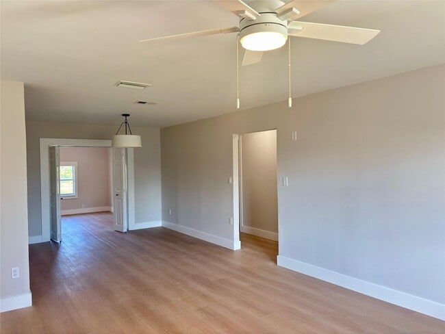 Photo - 10935 Gable St