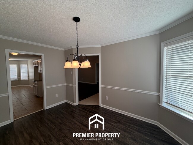 Photo - Bright 3BR/2BA Oakland Home w/ Vaulted Ceilings, Fireplace & Fenced Yard