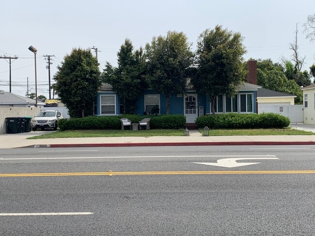 Building Photo - 9350 Flower St