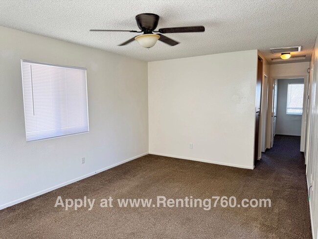 Photo - 6455 Linda Lee Dr Unidad B - 6455 Linda Lee Dr