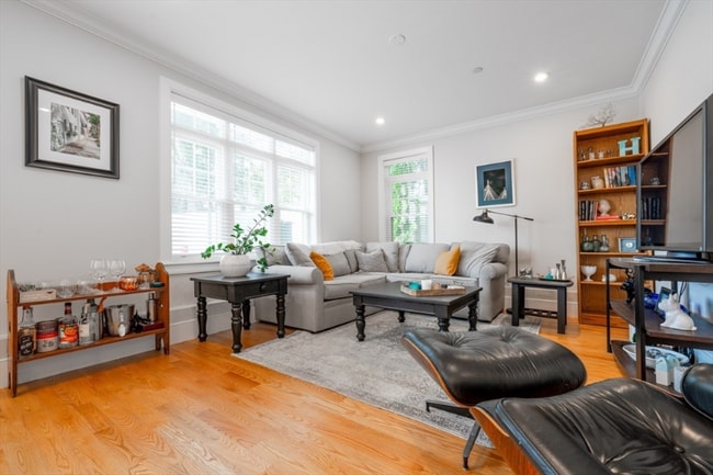 Photo - 135 College Farm Rd Unit 1