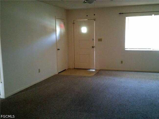 Photo - 1405 Juddale St E